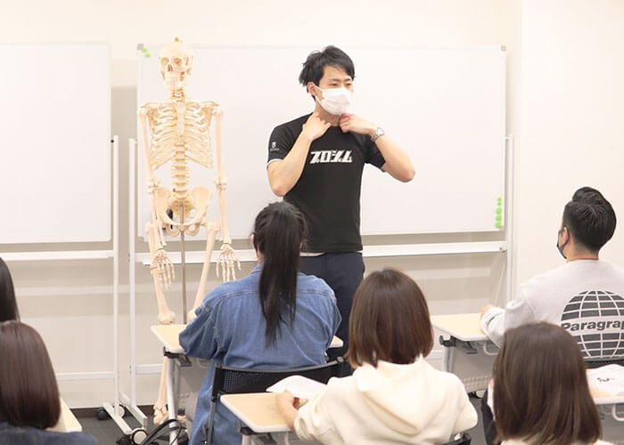 渋谷駅すぐのパーソナルトレーナー養成学校プロジム